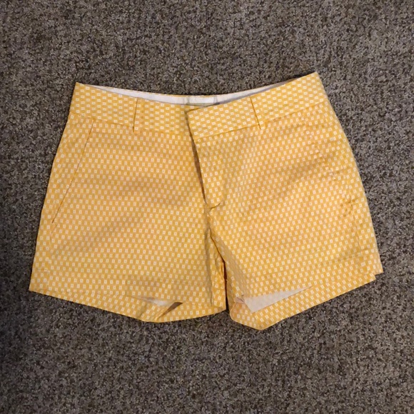 Banana Republic Pants - NWOT Banana Republic yellow shorts, Size 6